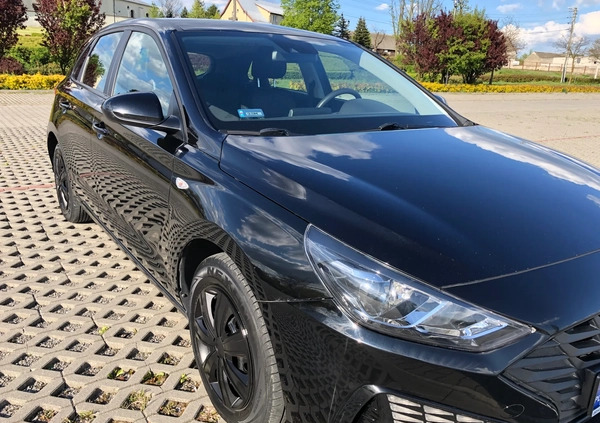 Hyundai I30 cena 45900 przebieg: 220000, rok produkcji 2020 z Daleszyce małe 596